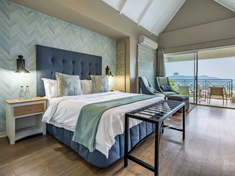 Loerie's Call Guest House & Francolin Lodge