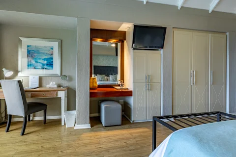 Luxury Rooms | Loerie's Call Guest House