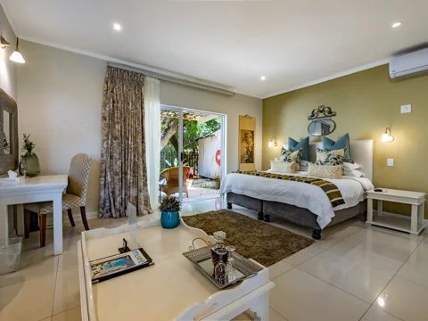 Loerie's Call Guest House & Francolin Lodge